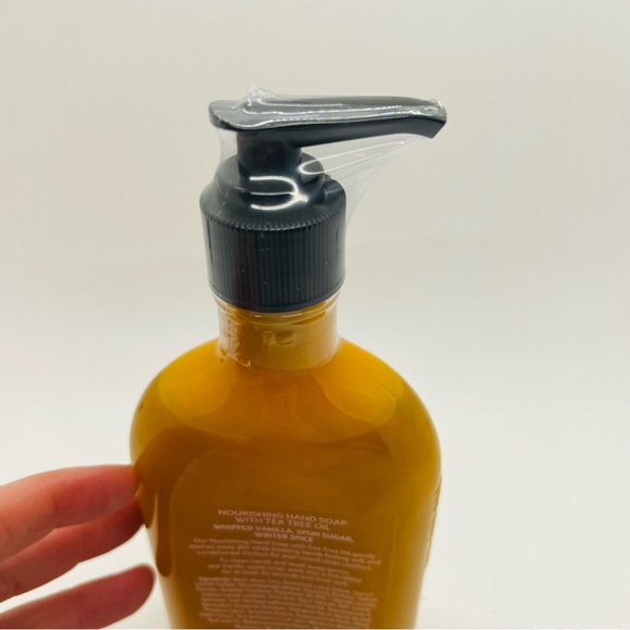 NWT Bath & Body Works Hand Soap With Tea Tree Oil Toasted Vanilla Chai 8 oz - Picture 5 of 6